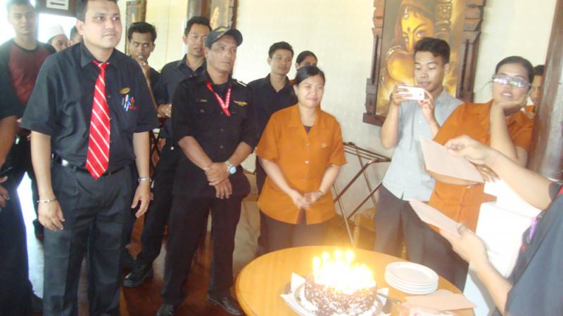 Birth Day Staff, bali indian restaurant, indian food restaurant in bali